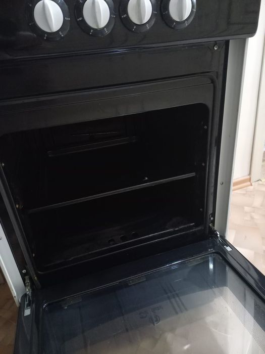 Продам электрическую плиту