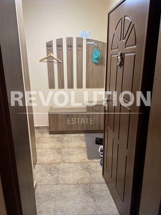 Дава се под наем Двустаен апартамент в Варна, Цветен квартал - 65 кв.м за 450 € - Снимка #7