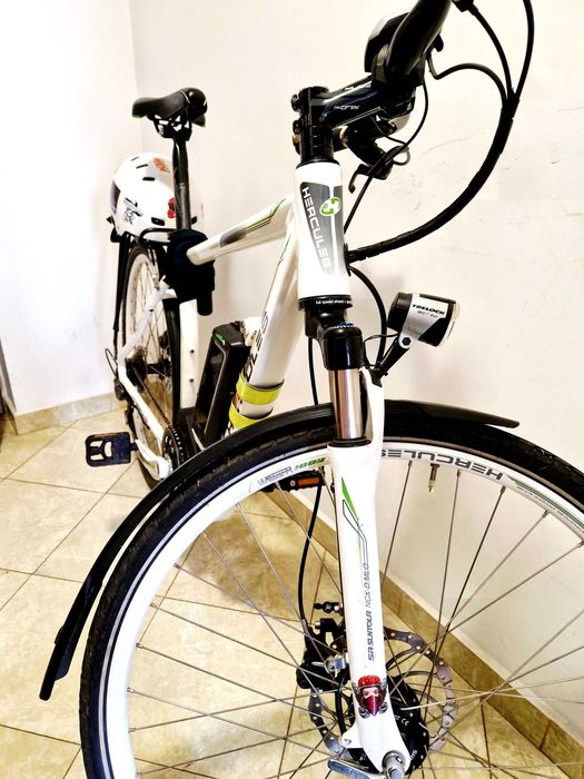 Bicicleta electrica HERCULES Bosch 400Wh