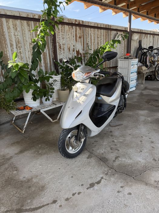 Мопед Honda dio af 57