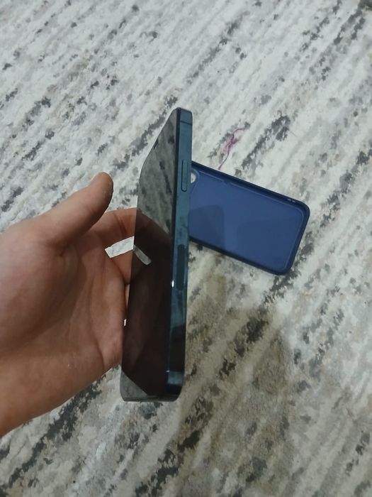 Продается Айфон 12про