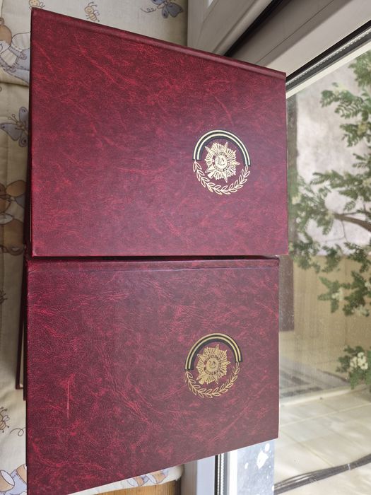 Продам б/у книги Венок славы