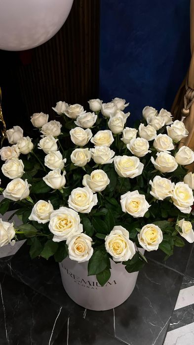 Цветы белое роза 51 штук