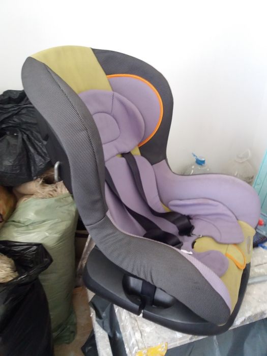 Столче за кола за дете 0-18кг