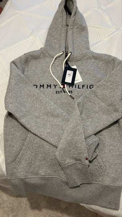 Продам толстовку tommy hilfgera оригинал XS