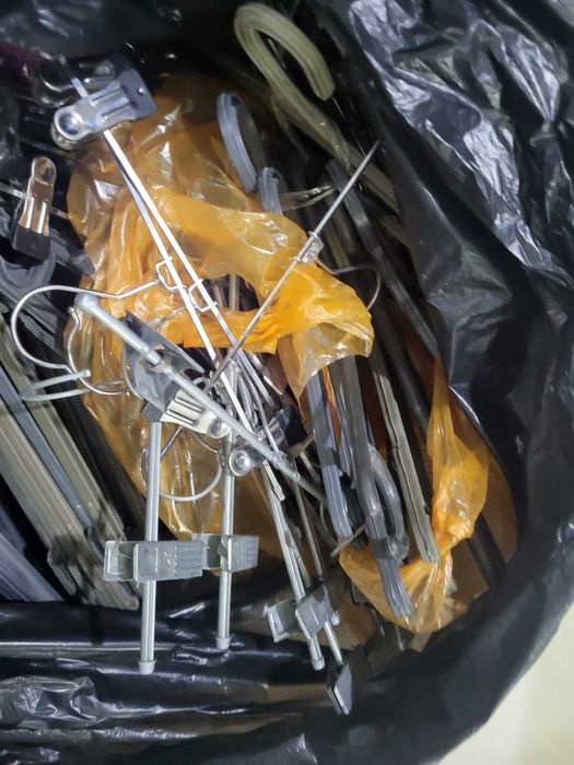 Продаю вешелки для одежде