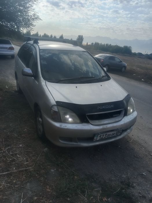 Продам Тойота Надия