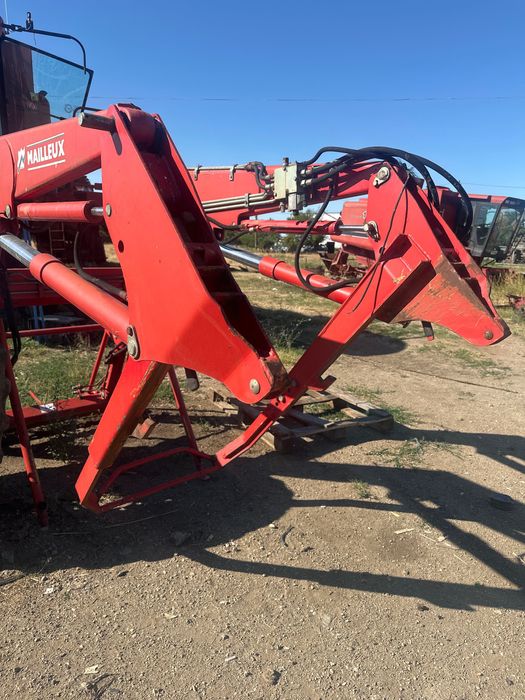 Tractor agricol Massey Ferguson 6170