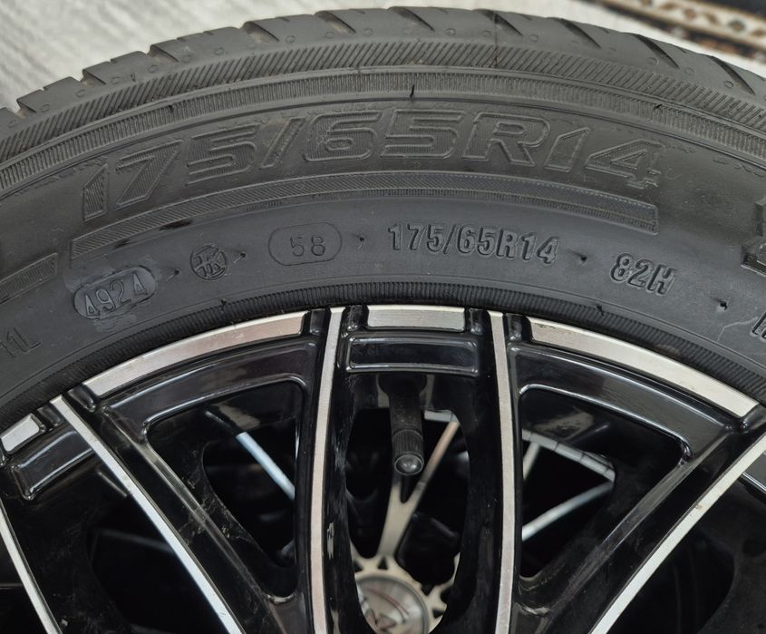 Комплект резины на литых дисках R14