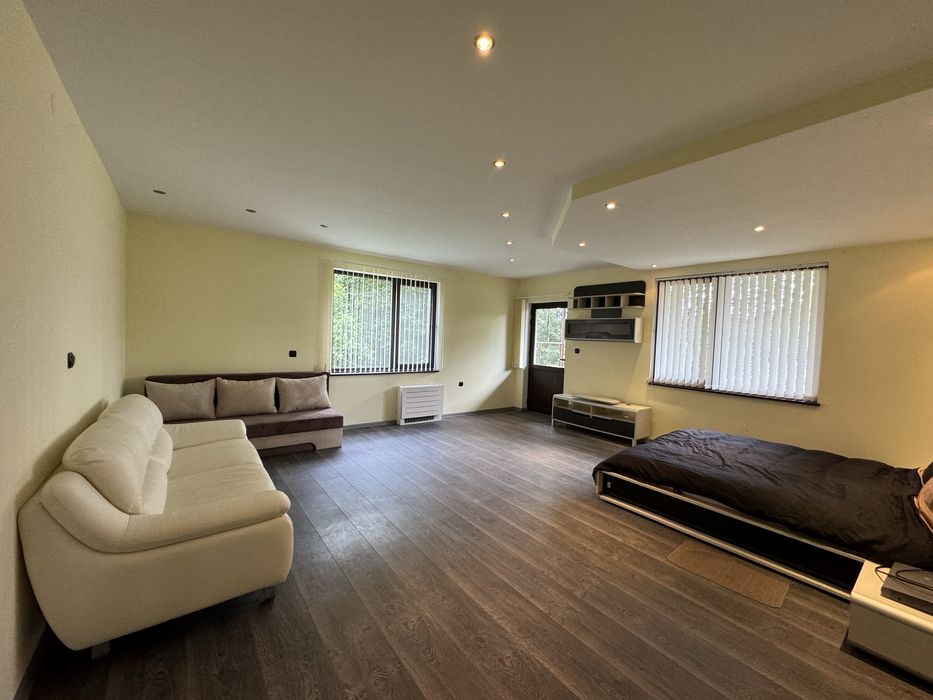 Продава се Къща в Казанлък - 380 кв.м за 343 €/кв.м - Снимка #5