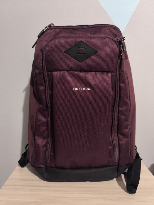 Раница за преходи  QUECHUA NH100 Escape 23л.