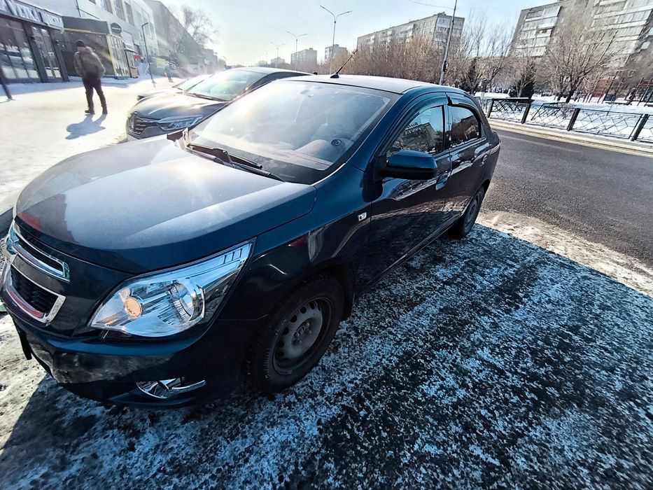 Шеврале кобальт.