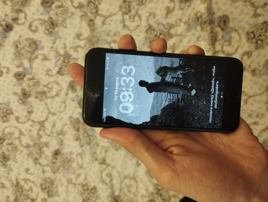 Iphone Se 2020 qora