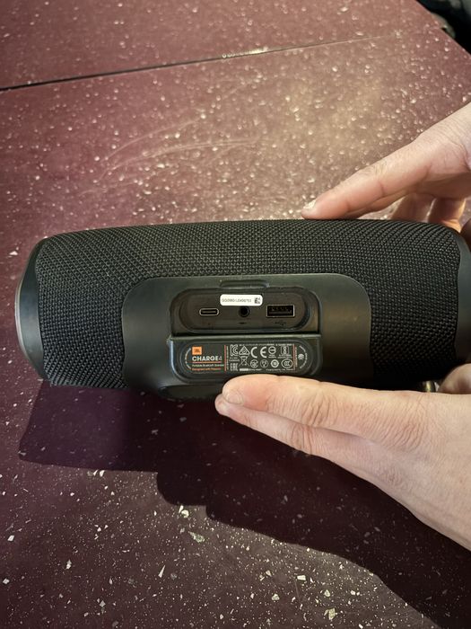 Boxă portabilă JBL Charge 4 – sunet puternic, bass perfect