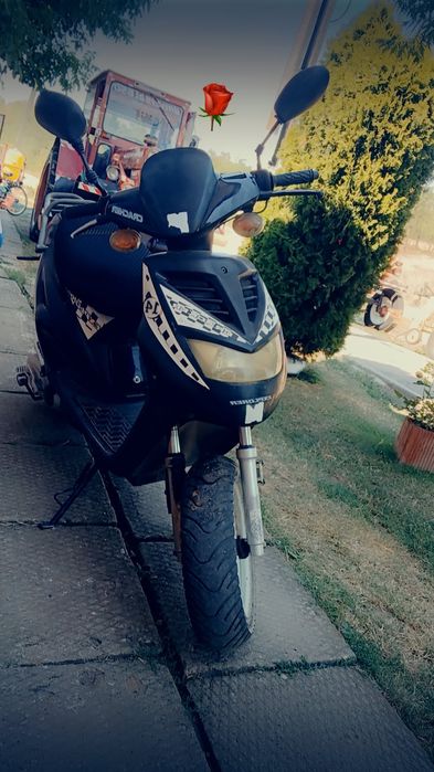 Vand scuter de 49cc