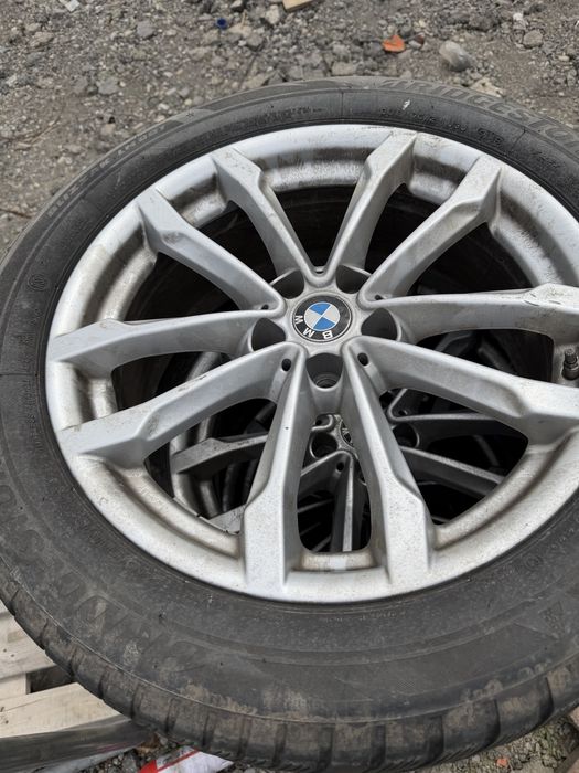 Vand o pereche de jante Bmw cauciucuri de iarna , stare destul de buna, necesita o spalare