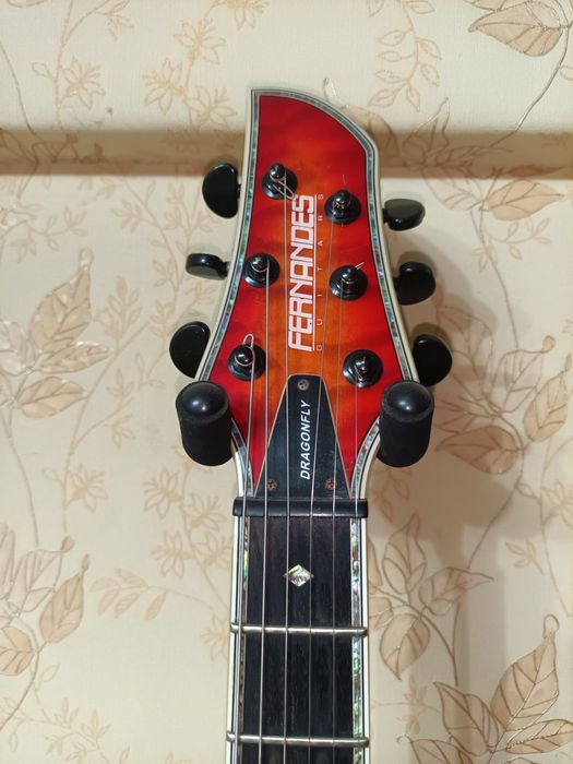 Продам гитару и комбик