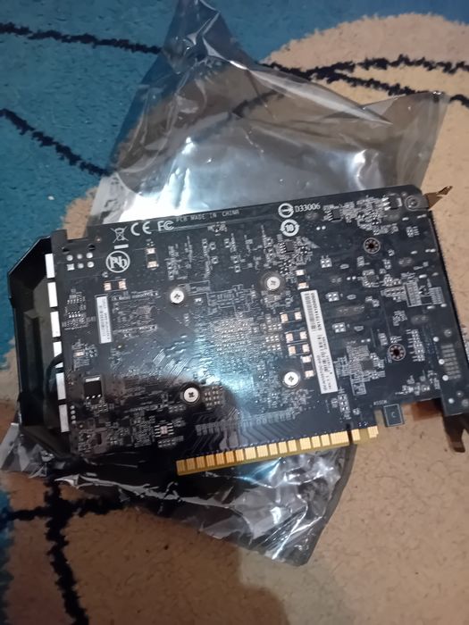 Vind placa video gtx 1050 IT