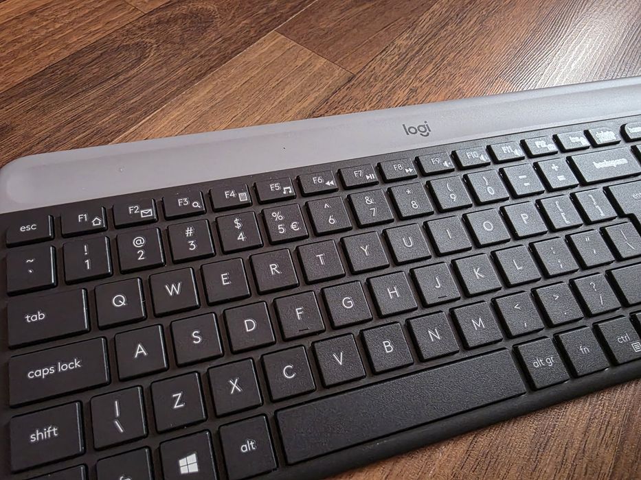 Set tastatura+mouse wireless Logitech slim combo MK470