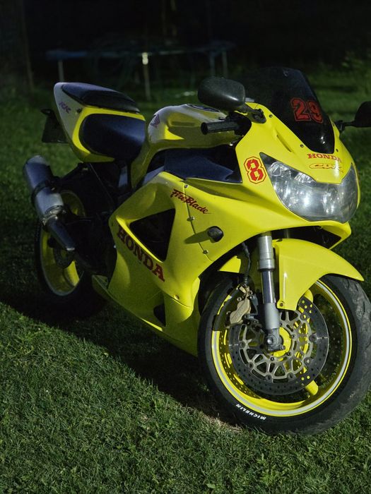 Vand honda cbr 929 an 2001