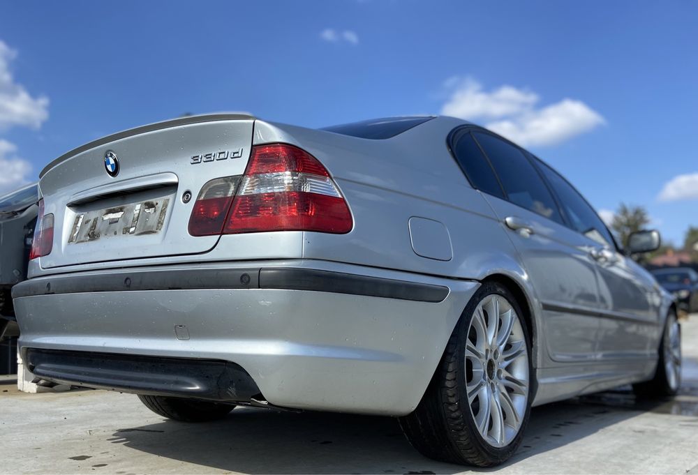 Dezmembrez BMW 330d 204 cp, automat,Tech 2 ,Recaro,Xenon, Hk, jante M