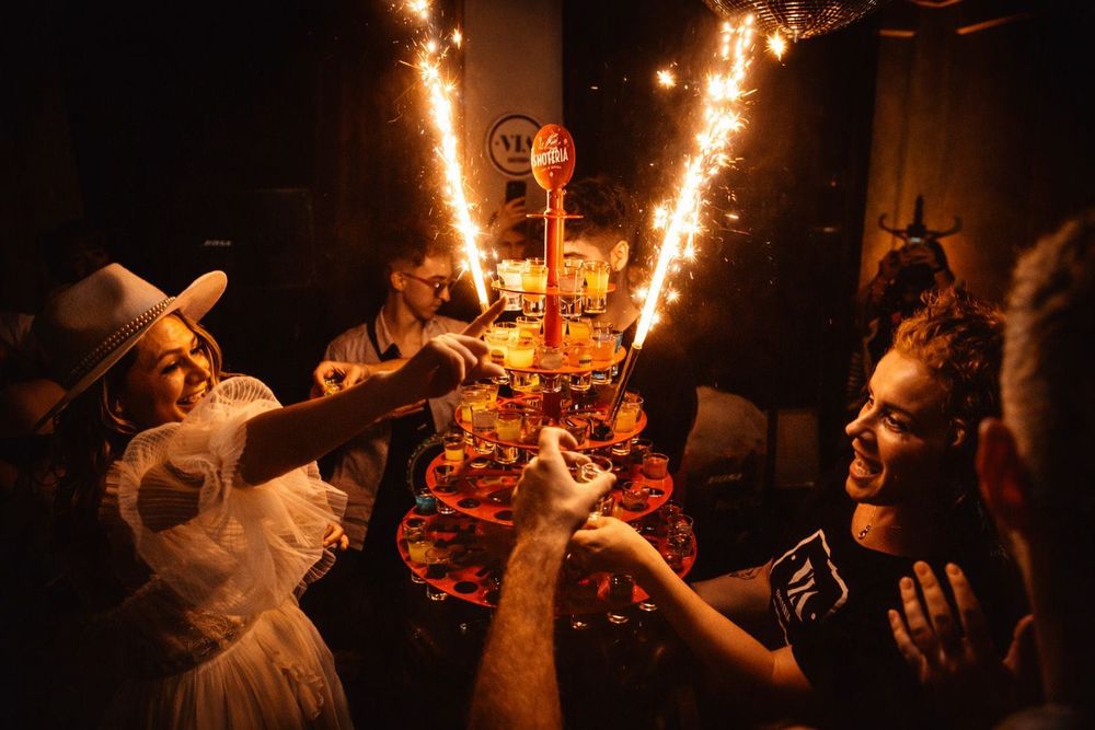 Majorate în Vilă Elegantă, Design Modern, Zonă Centrală | VIA Shoteria