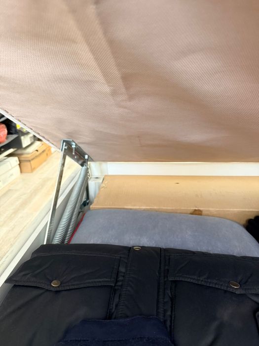 Кровать для спальни