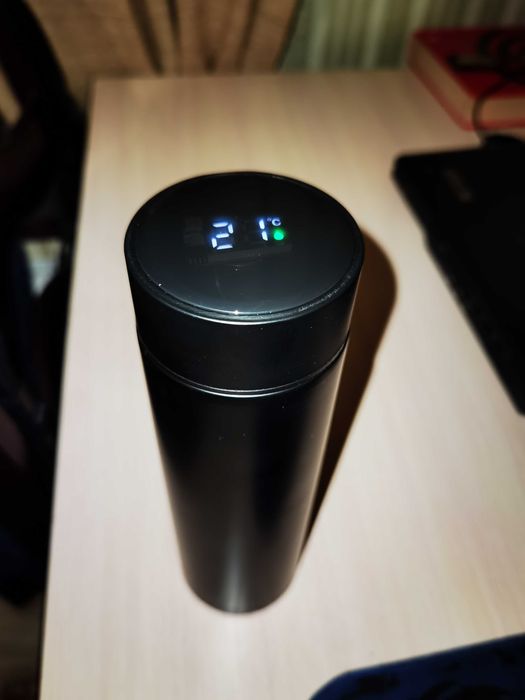 Продам термос сенсорный 500 мл