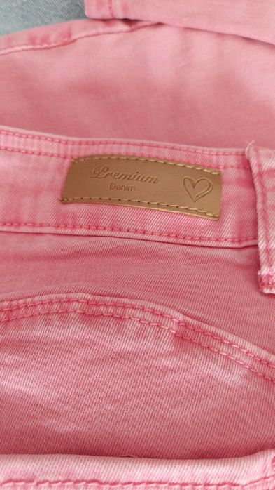 сет Дънки за момиче + подарък тениска Nike