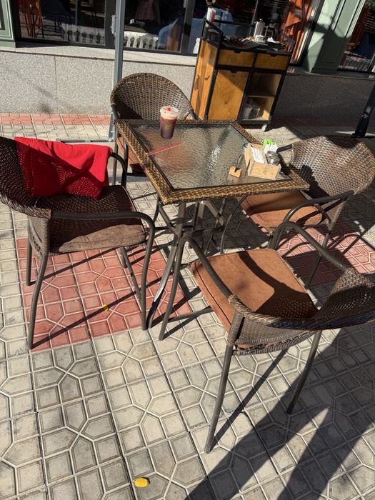 Ротанговый стол