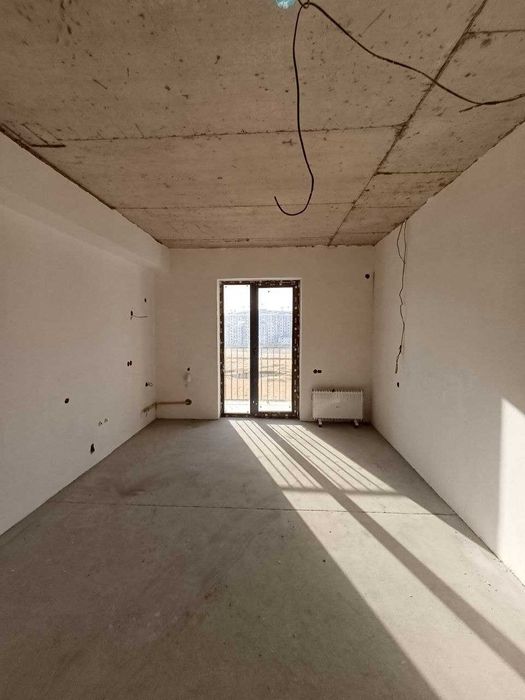 Срочно 1 комнатная квартира в новом ЖК м. Олмос. Рохат. Водий пятак!