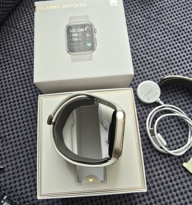 Часовник huawei watch d2 white с гаранция