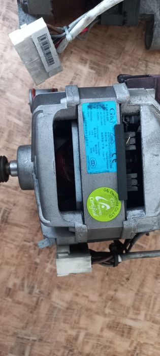 Продам двигатели от стиральных машин