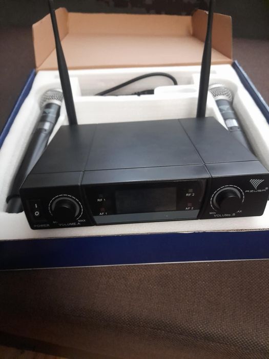 Set Microfoane Wireless