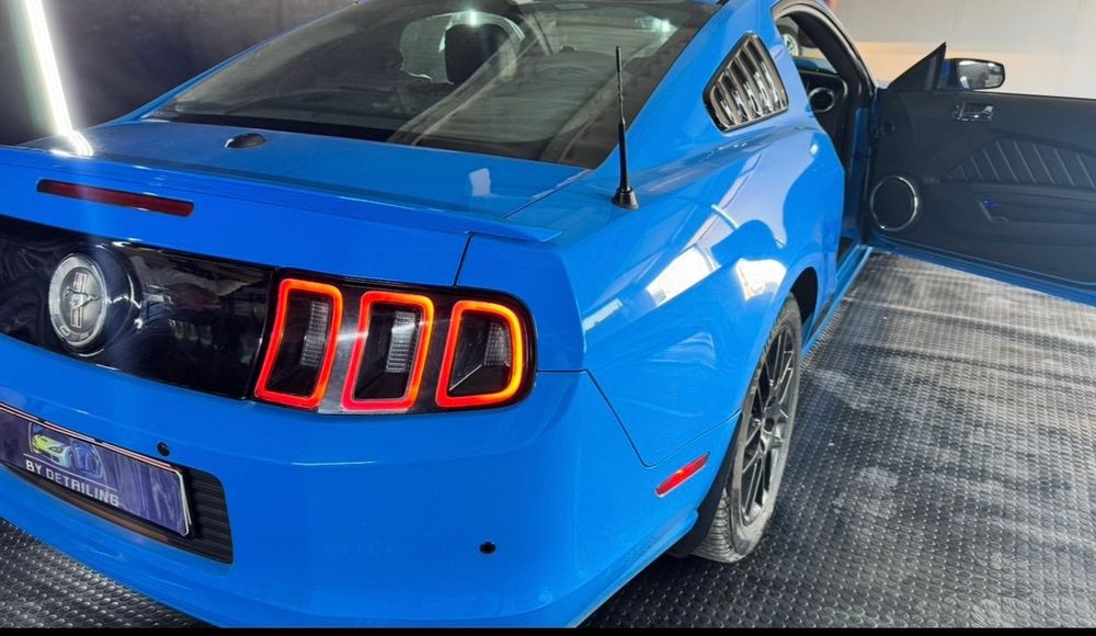 Ford Mustang 3.7L v6 , automat, 2013, Import SUA