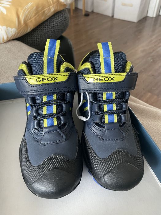 двтски боти Geox