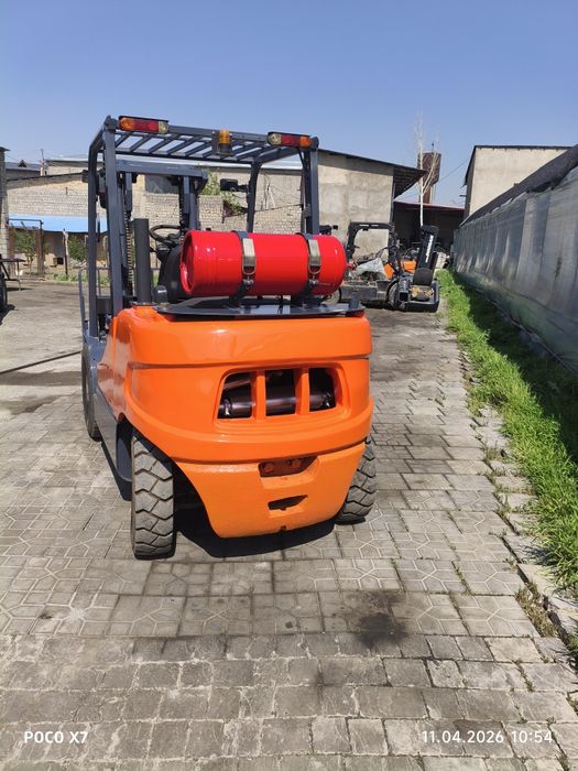 Продается вилочный погрузчик DOOSAN