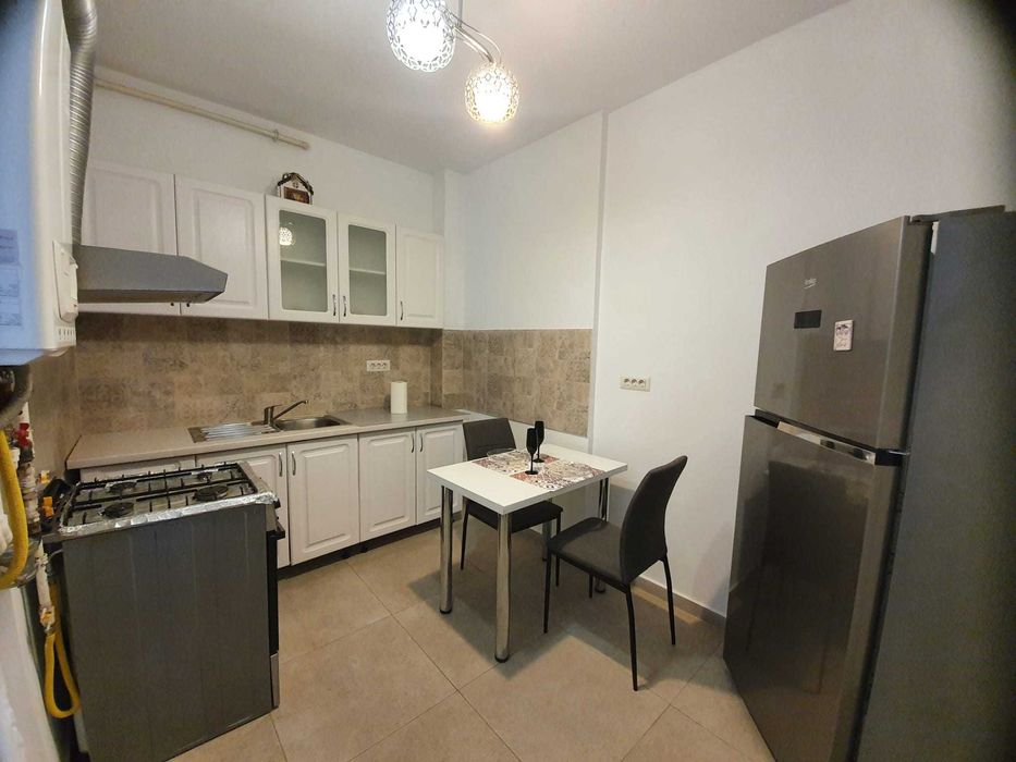 Inchiriere - Proprietar – 2 camere, 62 mp, 5 min metrou Păcii, bloc nou, 450 €