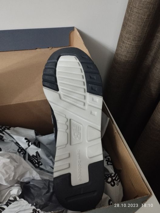 Кроссовки новые.