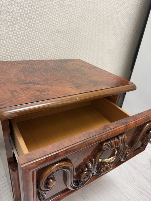 Продам спальный гарнитур