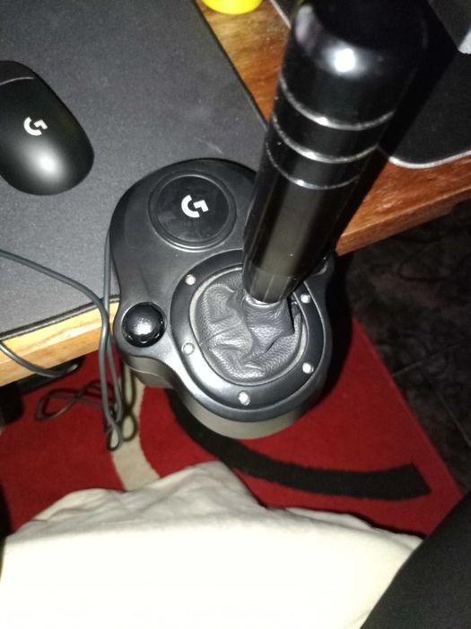 Logitech g923 с педали и лост