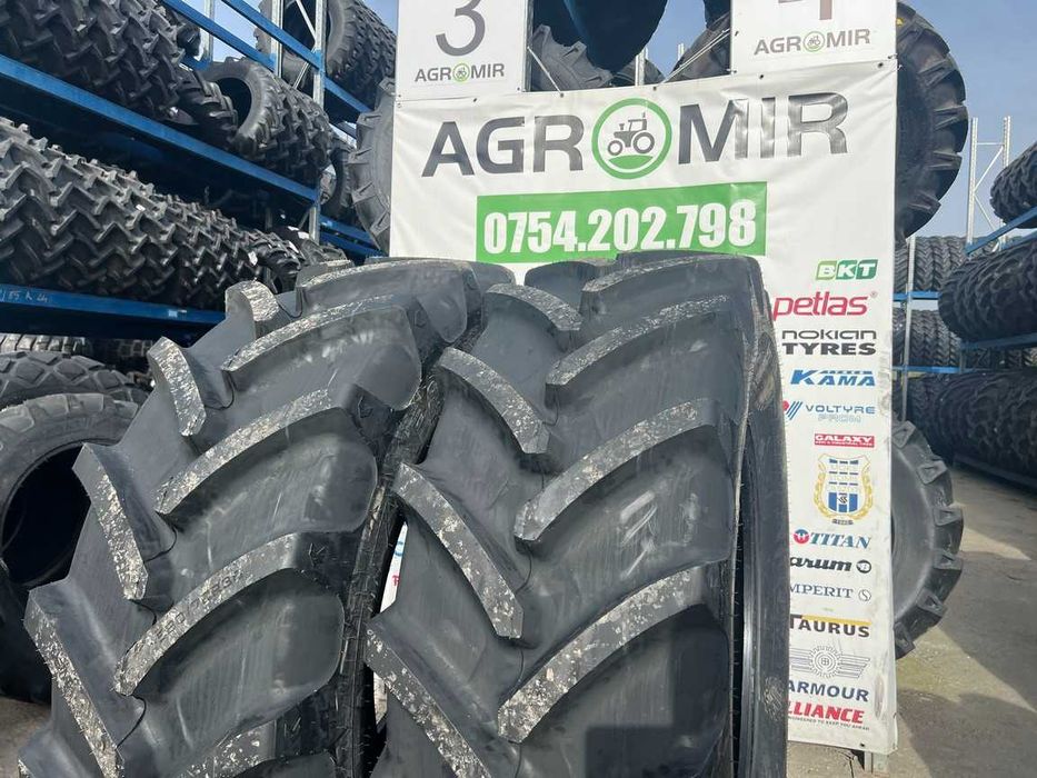 Anvelope noi radiale 580/70R38 pentru tractor spate marca CEAT