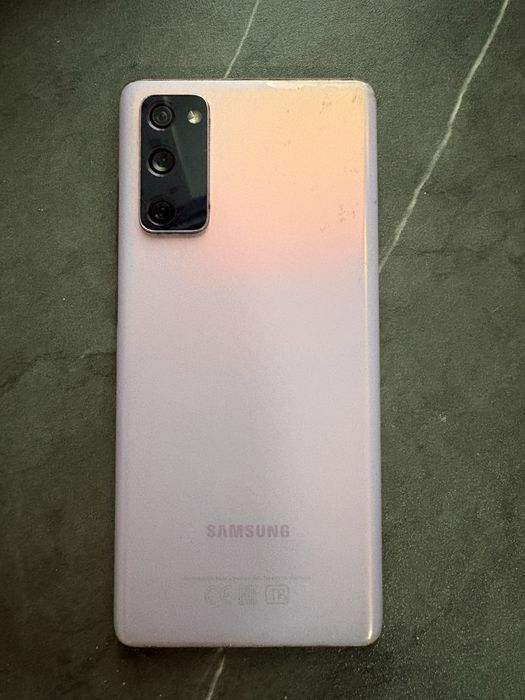 Продается Samsung S20 Fe