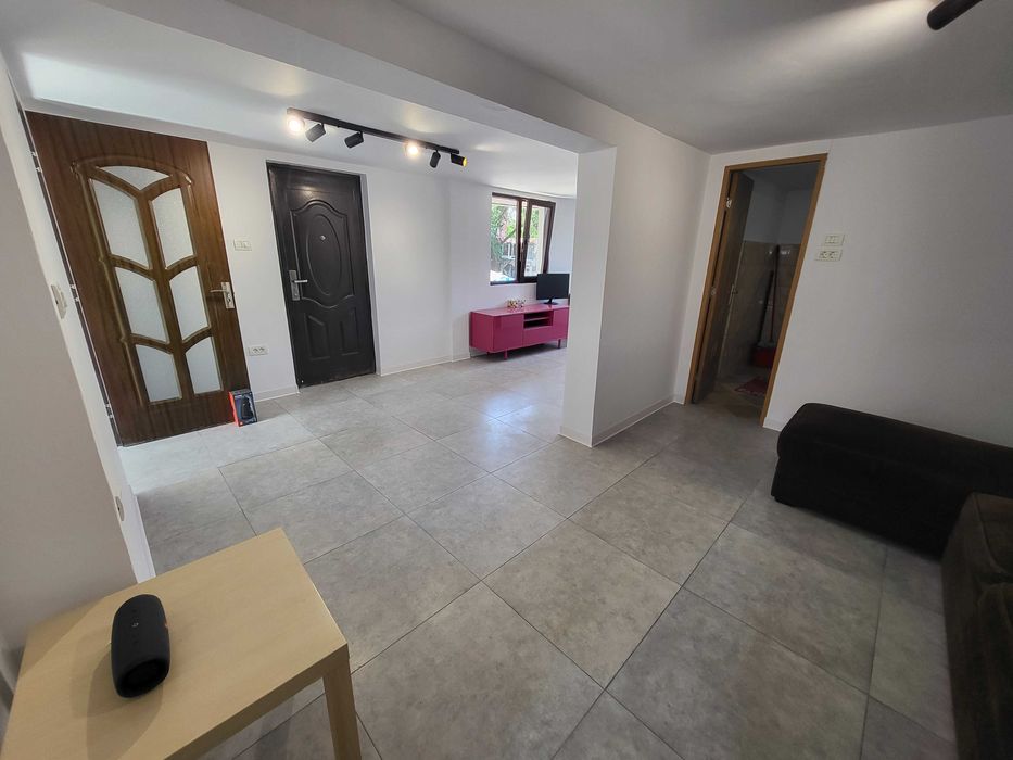 Spatiu birouri versatil/hala depozitare/teren1000m2/paltforma betonata/Dimitrie Leonida/sector 4