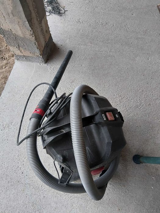 Прахосмукачка Бош