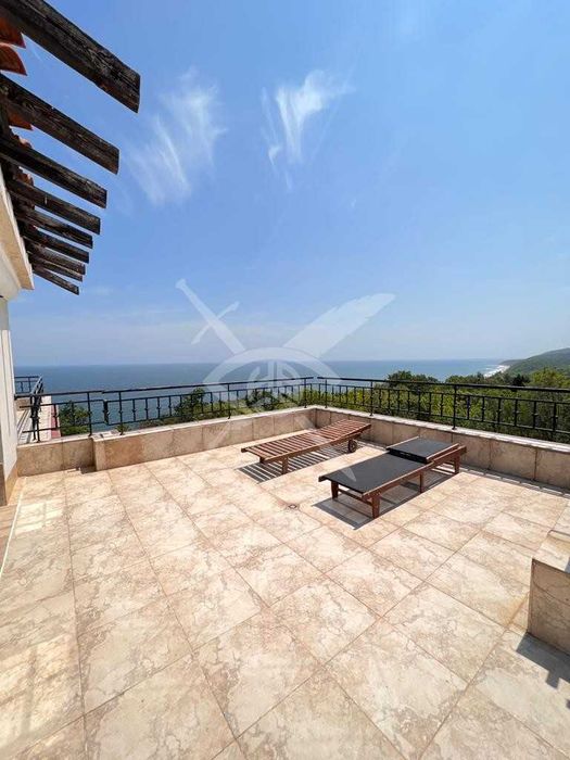 Продава се Тристаен апартамент в Обзор - 236 кв.м за 1000 €/кв.м - Снимка #11