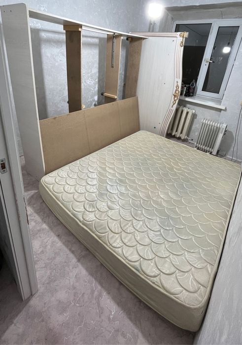 Продам спальни хорошая