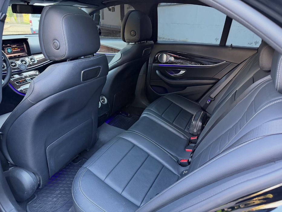Mercedes-Benz W213 E300