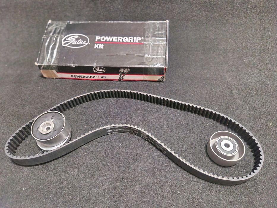 Комплект ГРМ Chevrolet Cruze Opel Astra H Gates