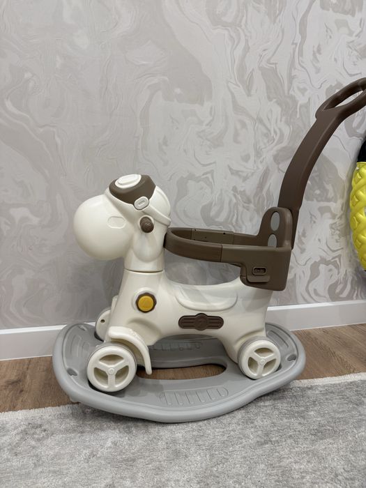 Лошадка-качалка состояние нового.